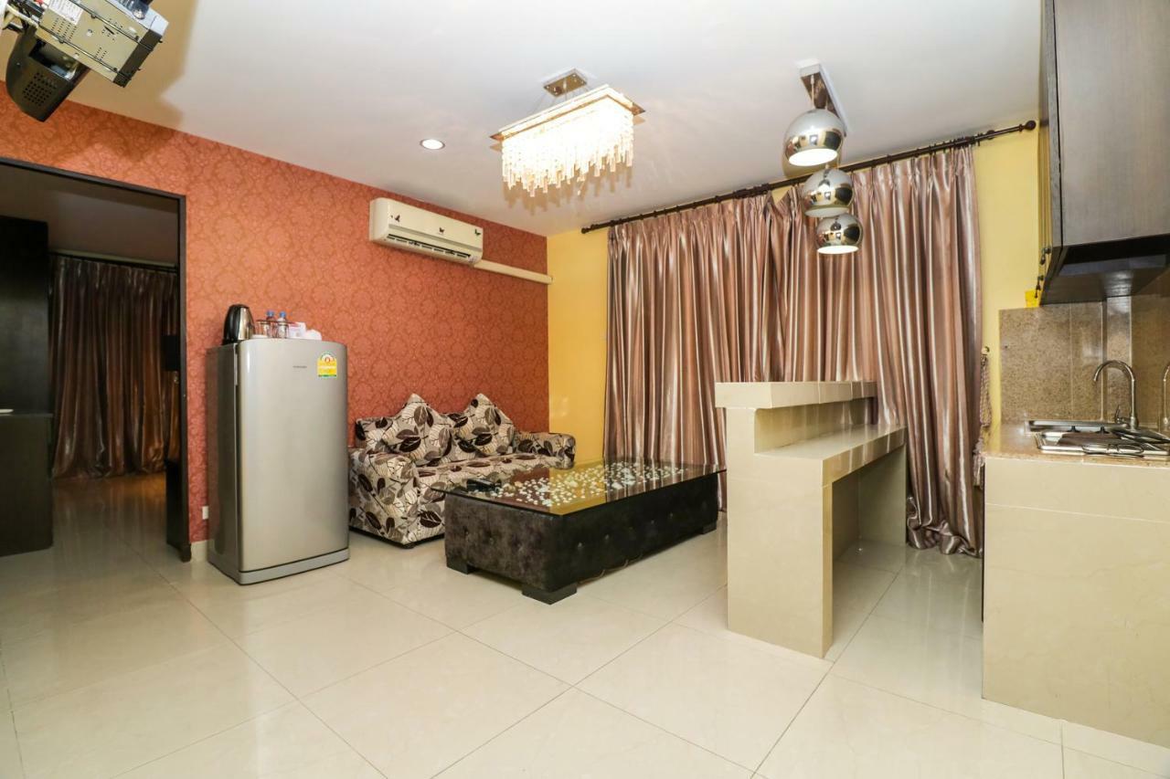 OYO 131 Griebs Inn Pattaya Exterior foto